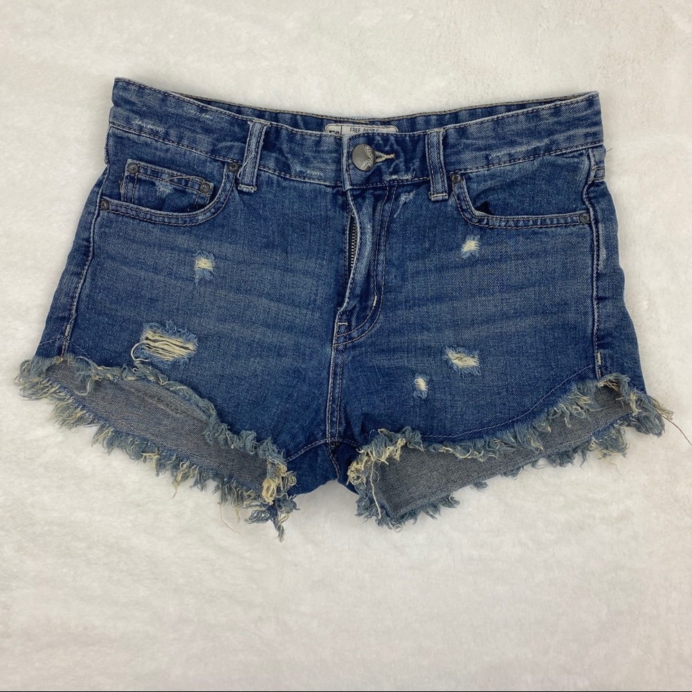 Free People Denim Shorts Size 25 Cut Offs Frayed Distressed 100% Cotton Midrise